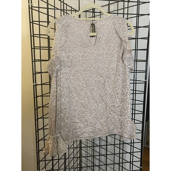 Carolina Belle Montreal Lace Cold Shoulder Top Sz M - Picture 4 of 4